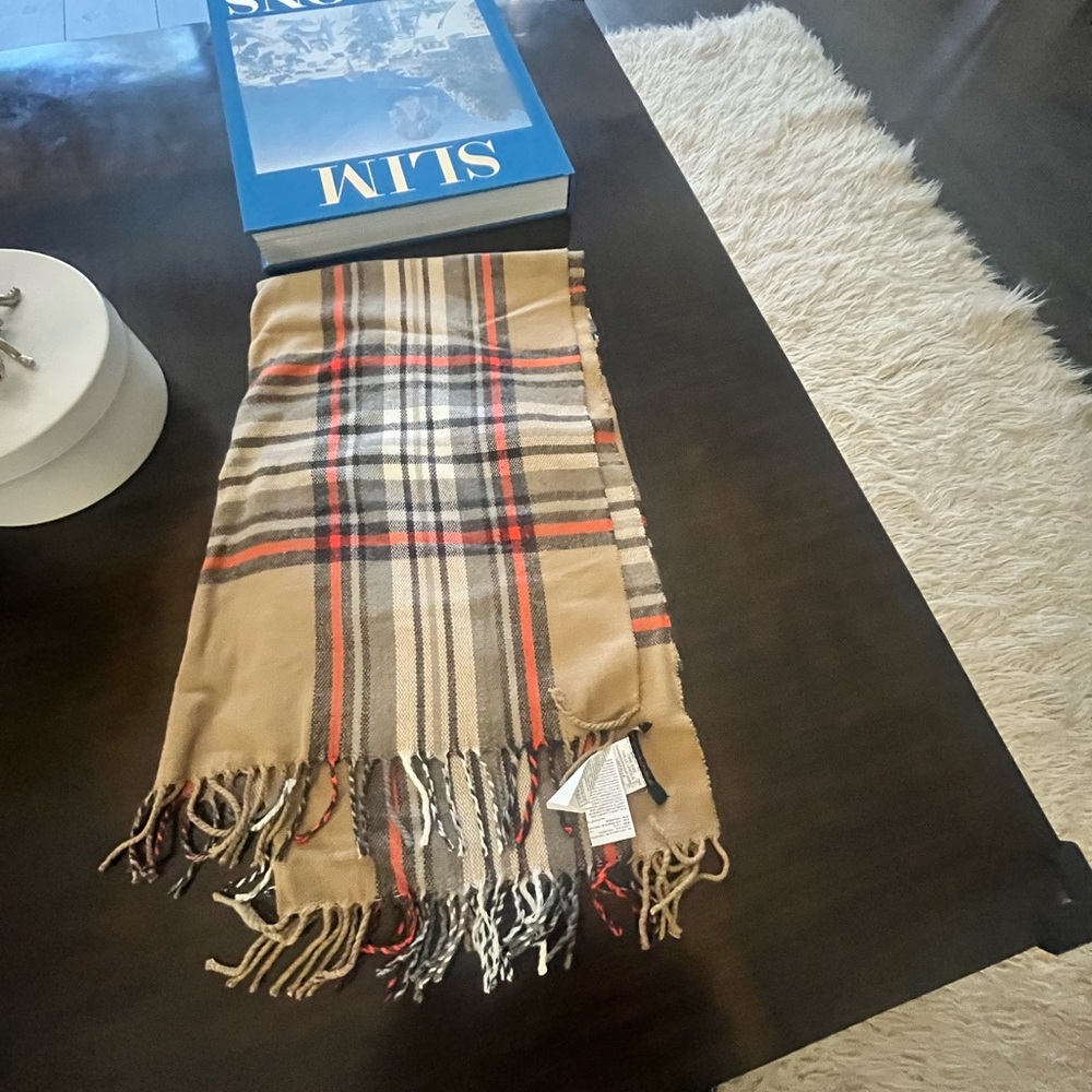 Banana Republic Tan and Black Fringe Scarf